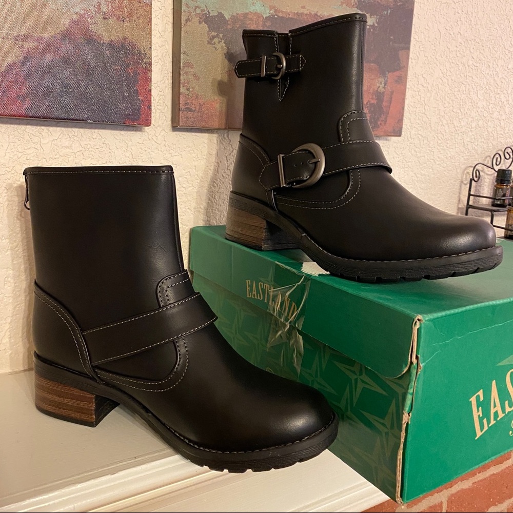 Eastland Ada moto boots, NIB, black